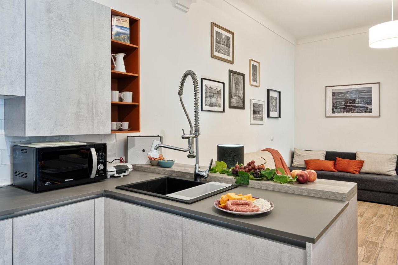 Casa Lena By Apartments To Art تورينو المظهر الخارجي الصورة
